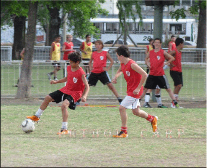 Resultado de imagen para practica futbol niños river